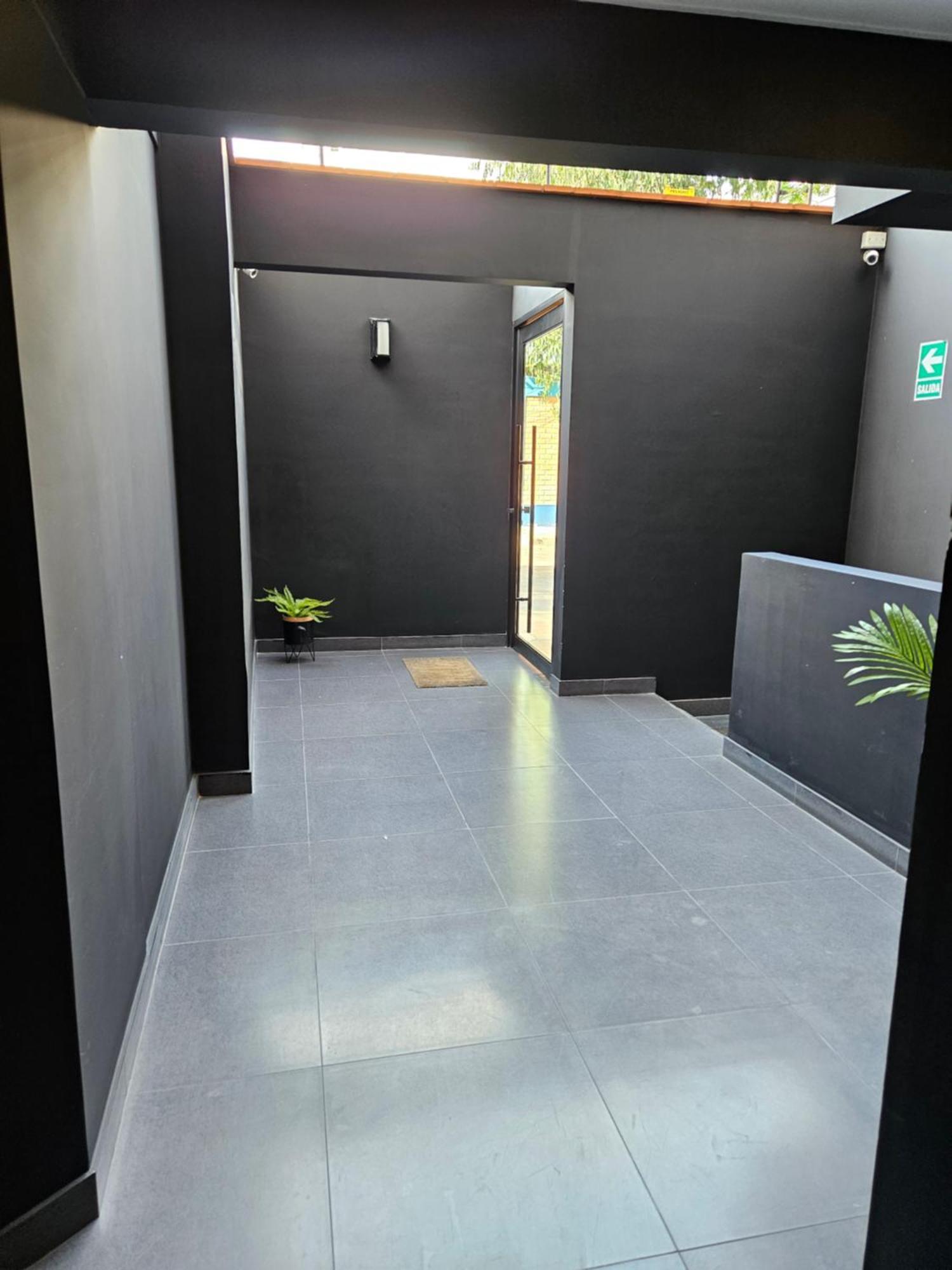 Habitación en casa particular Individual Con Bano Independiente, Todos Servicios Y Cochera Opcional.